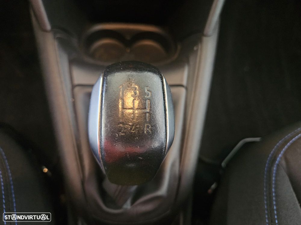 Peugeot 208 1.2 PureTech Signature - 24
