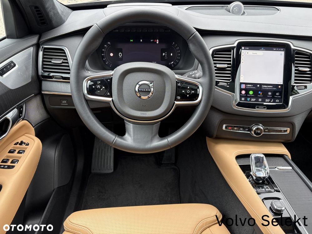 Volvo XC 90 - 25