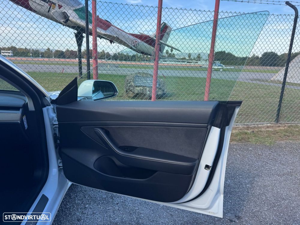 Tesla Model 3 Standard RWD Plus - 42