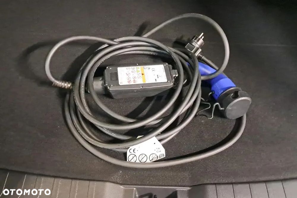 Toyota RAV4 2.5 Plug-In Hybrid Style 4x4 - 23