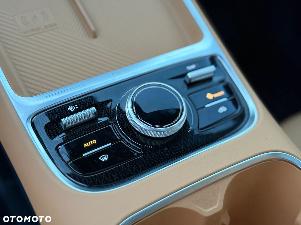 Geely Starray EM-i 1.5 PHEV Max - 19