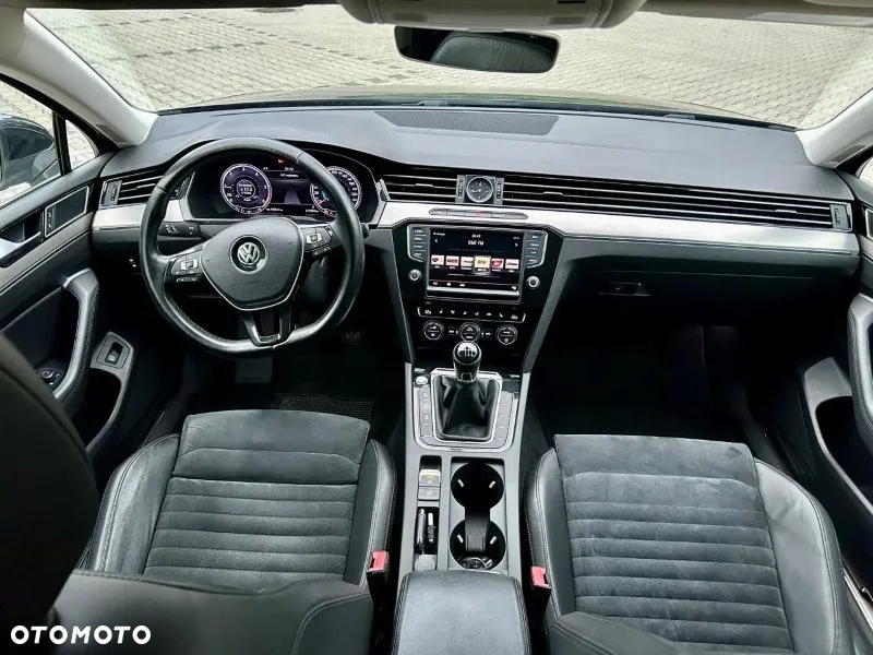 Volkswagen Passat 2.0 TDI BMT Highline - 17