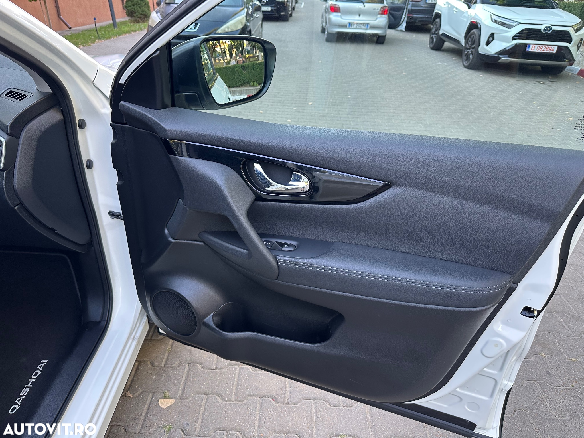 Nissan Qashqai 1.5 DCI N-CONNECTA - 12