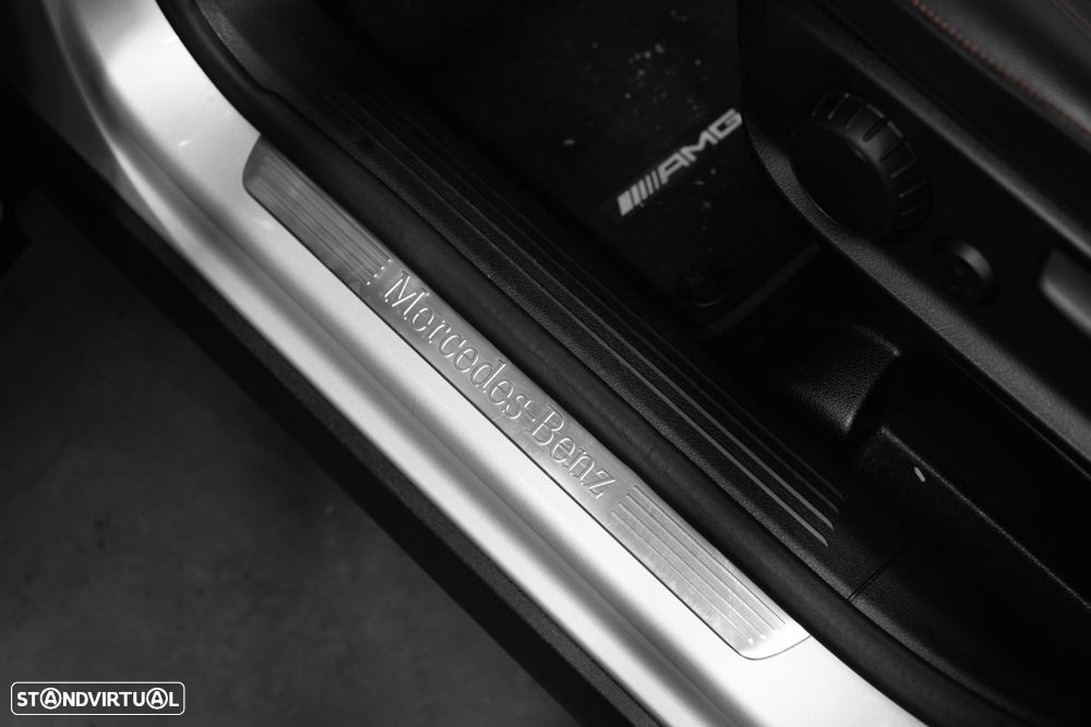 Mercedes-Benz GLA 250 e AMG Line - 34