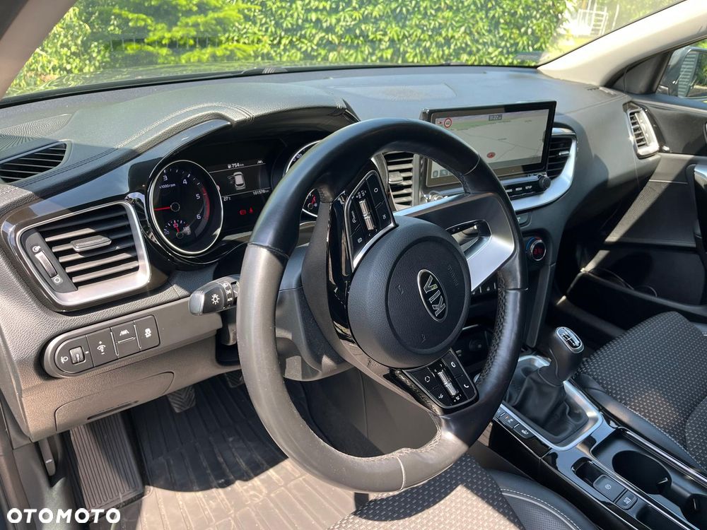 Kia XCeed 1.6 CRDi SCR L Business Line - 7
