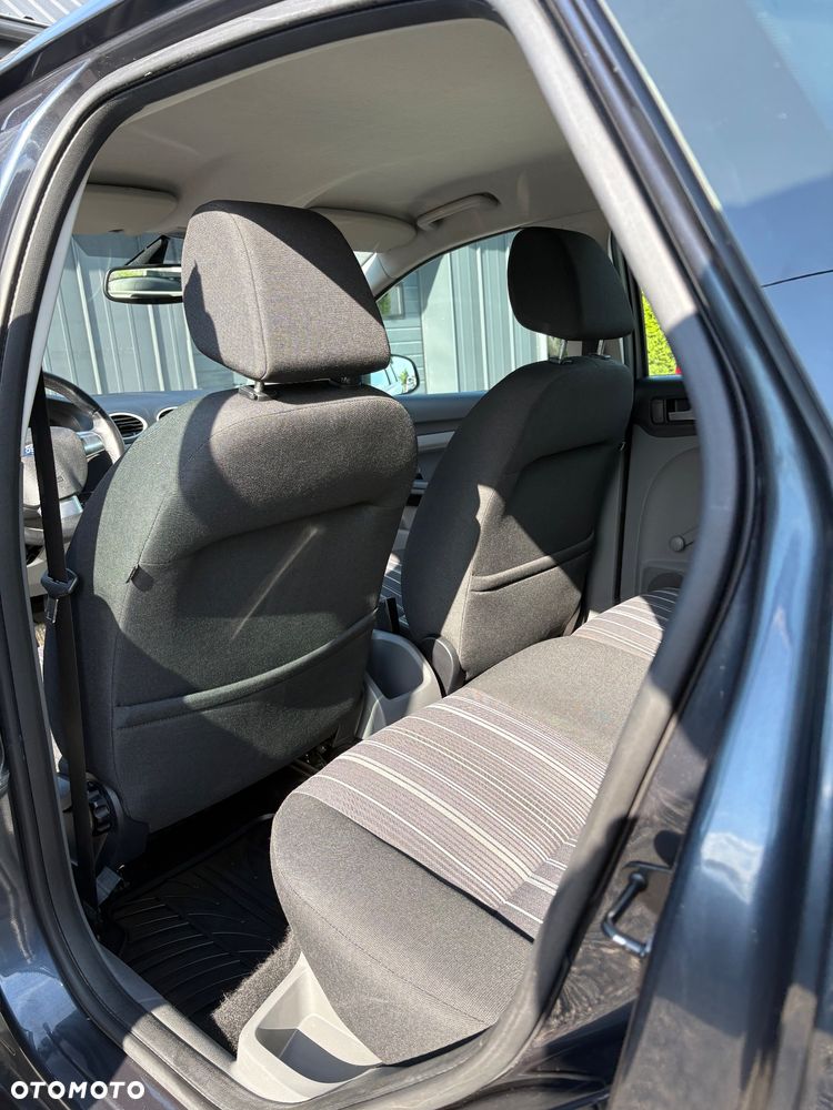 Ford Focus 1.6 TDCi Sport - 9