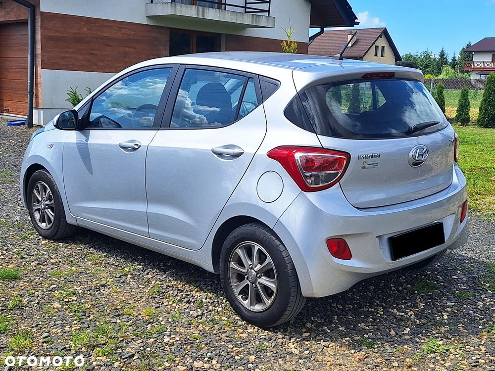 Hyundai i10 1.0 Fifa World Cup Edition - 2
