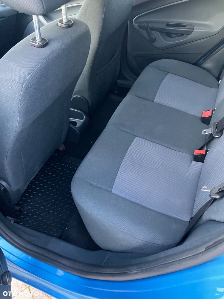 Ford Fiesta 1.25 Ambiente - 11