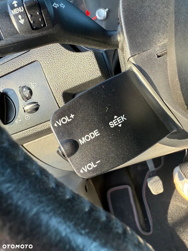 Ford Focus 2.0 16V Ghia - 37