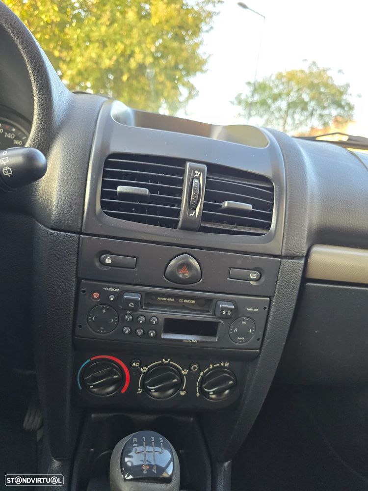 Renault Clio 1.5 dCi Confort - 7