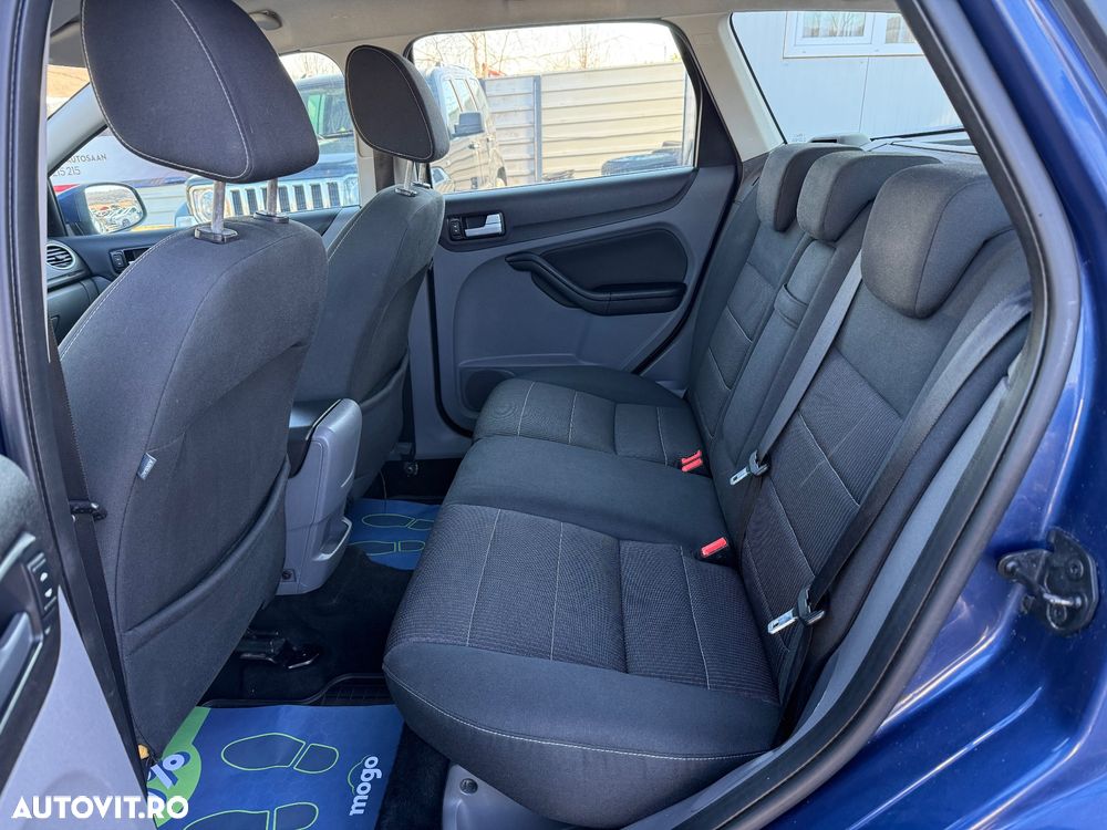 Ford Focus 1.6 16V Titanium - 20