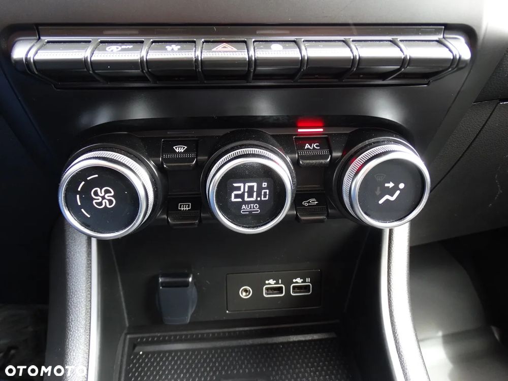 Renault Captur 1.3 TCe mHEV Techno - 23