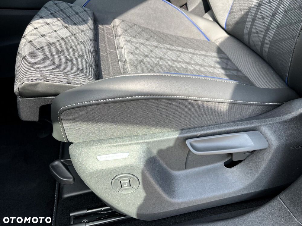 Volkswagen Tiguan 1.5 eTSI R-Line Plus DSG - 11