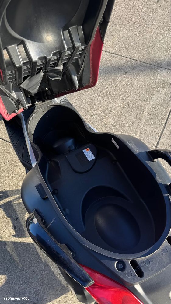 Yamaha X-Max - 5