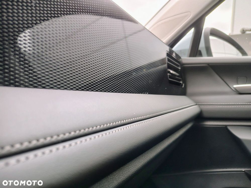 Volkswagen Tiguan - 28