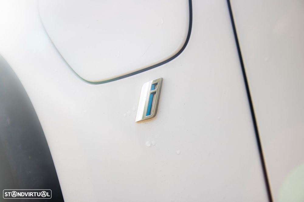 BMW 330 e iPerformance Line Sport - 8