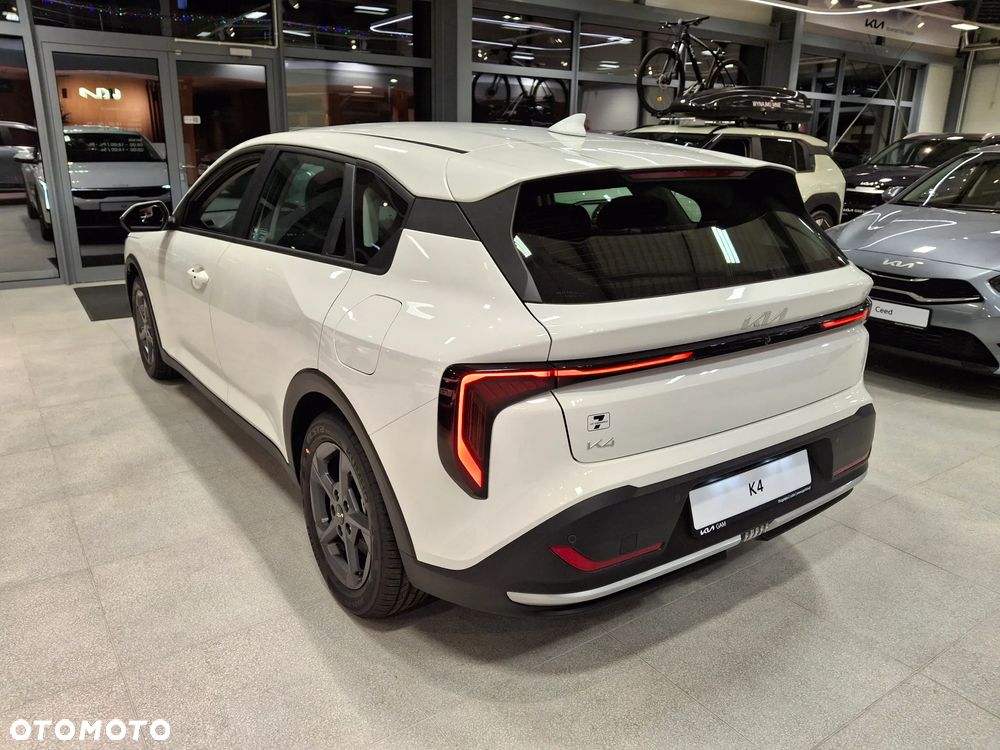 Kia K4 1.6 T-GDI M - 8