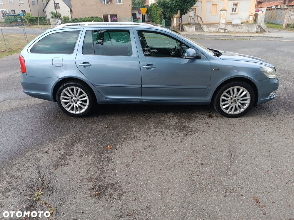 Skoda Octavia 1.8 TSI L&K DSG - 4