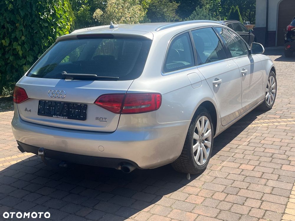 Audi A4 Avant 2.0 TFSI Quattro S tronic - 5