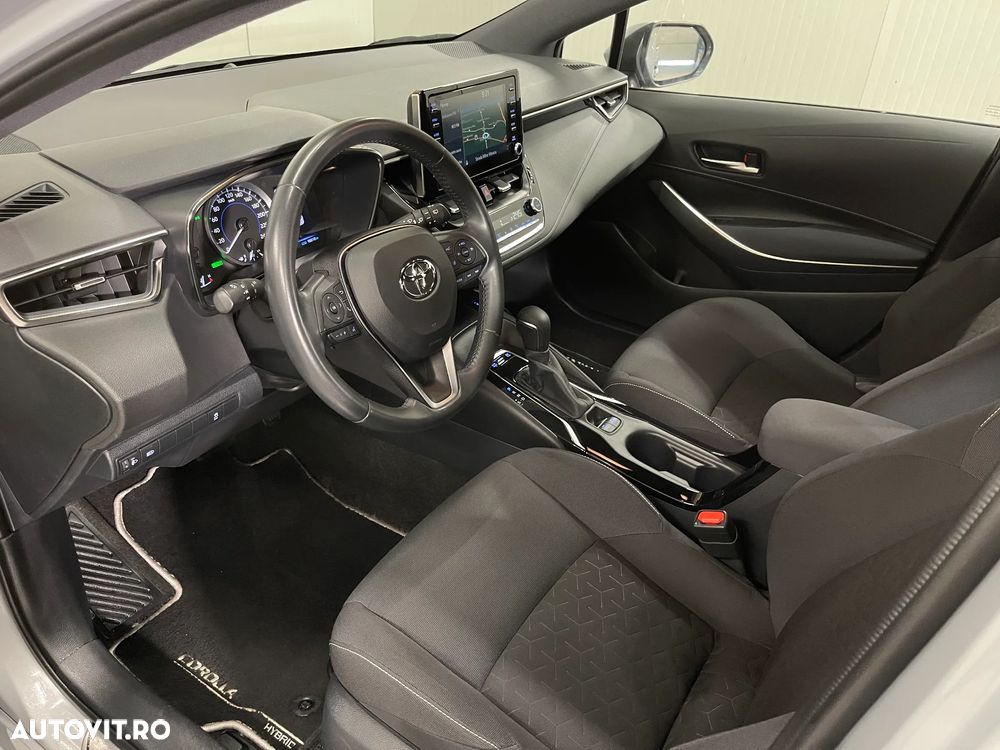Toyota Corolla - 5