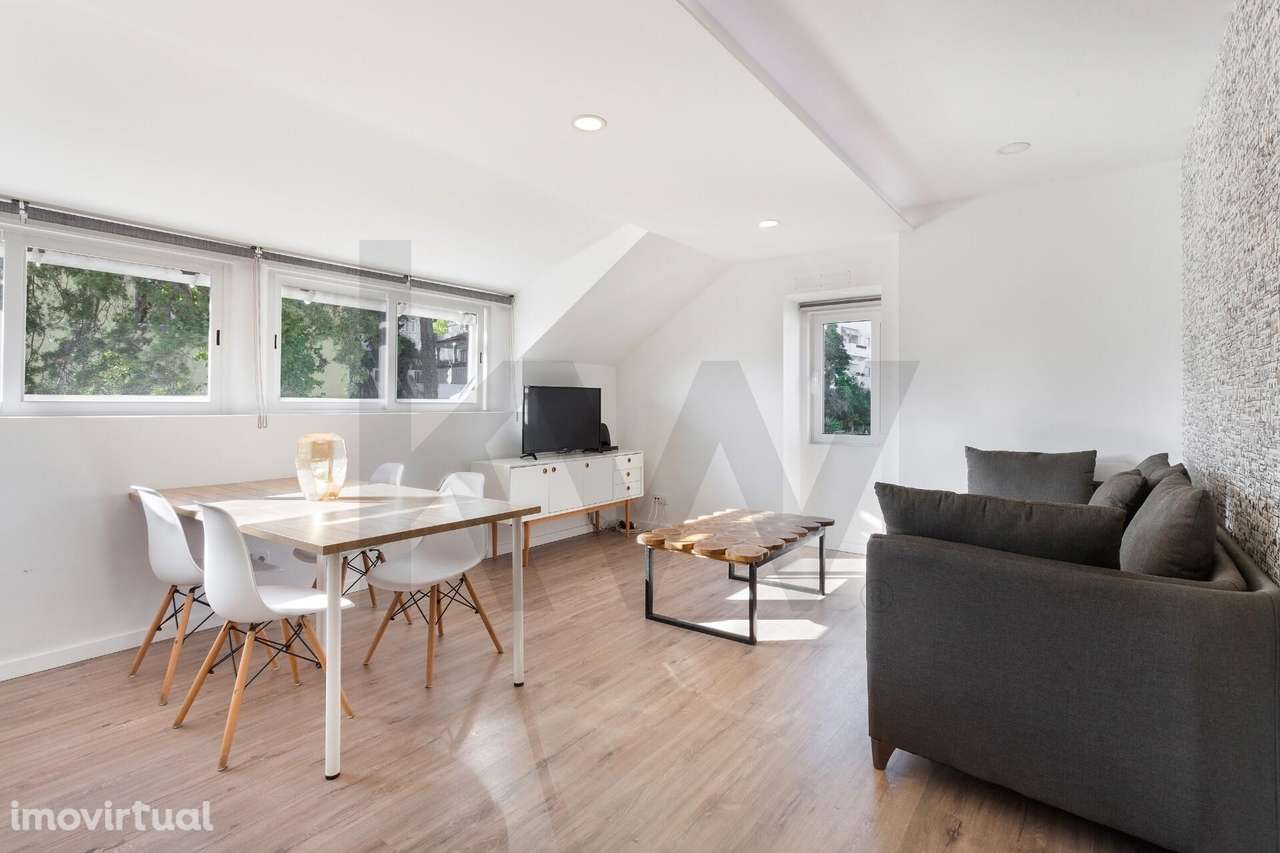 Excelente T3 cheio de luz no Monte Estoril! - Grande imagem: 2/15