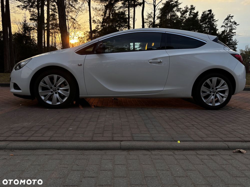 Opel Astra 1.4 Turbo Edition - 10