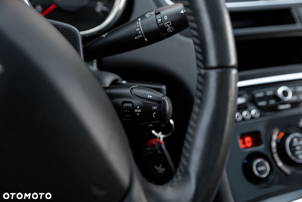 Peugeot 5008 HDI 150 Allure - 36