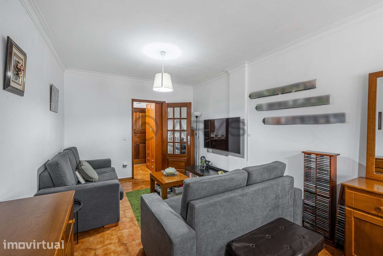 Excelente apartamento T2 localizado em Vermoim, Maia - Grande imagem: 4/24