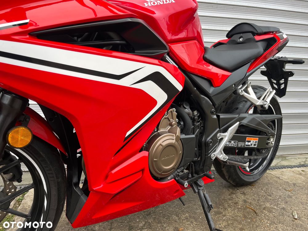 Honda CBR - 28