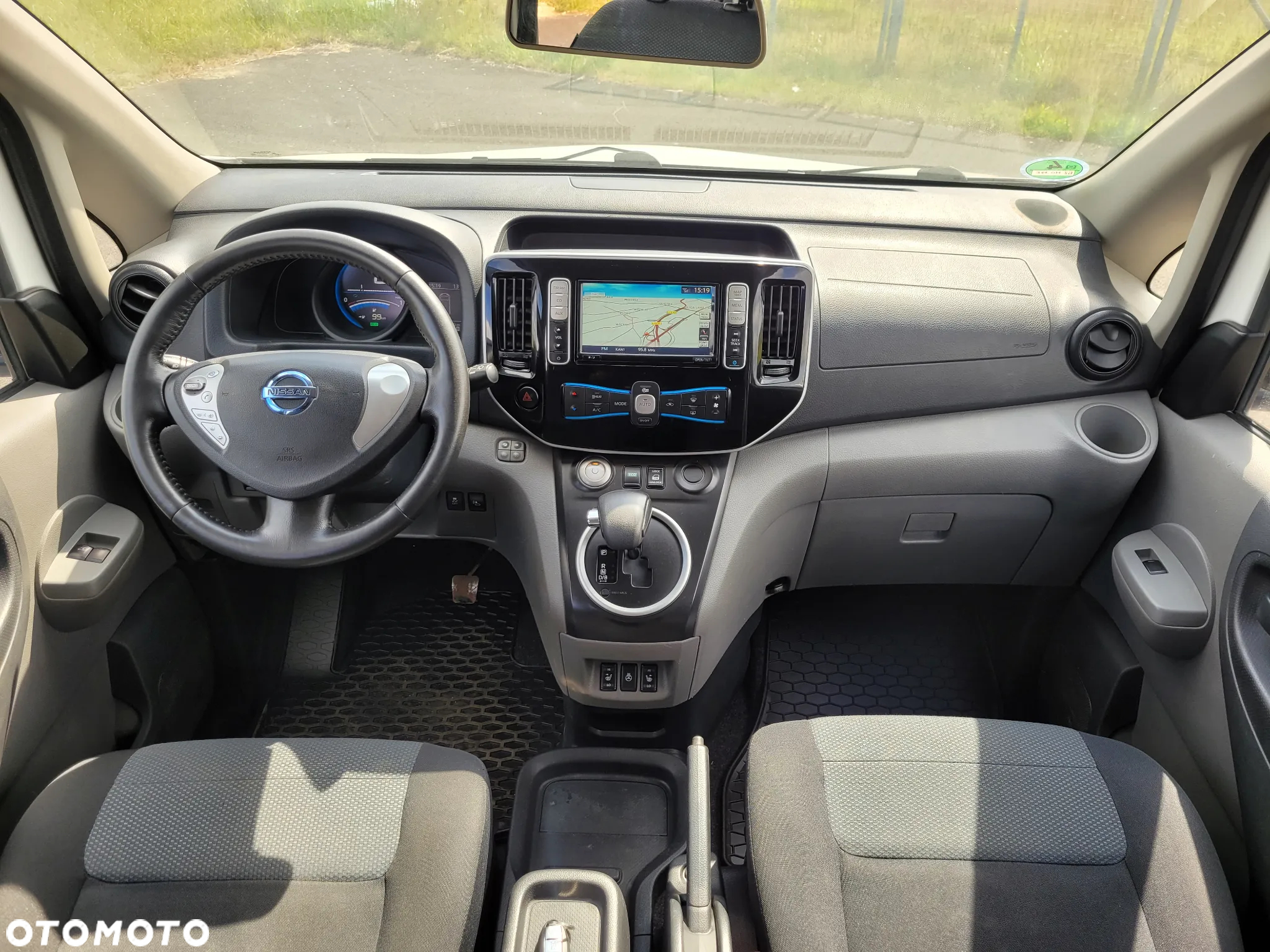 Nissan NV200 e-NV200 Evalia - 13