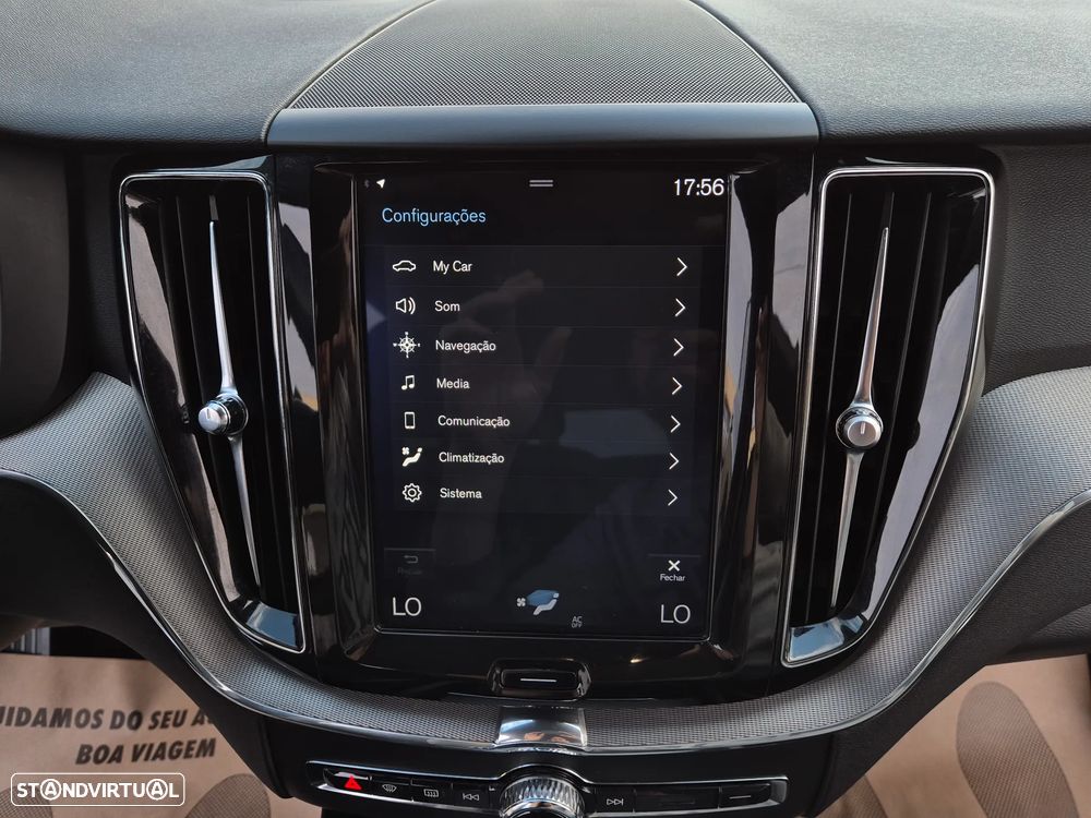 Volvo XC 60 2.0 D4 R-Design AWD Geartronic - 39