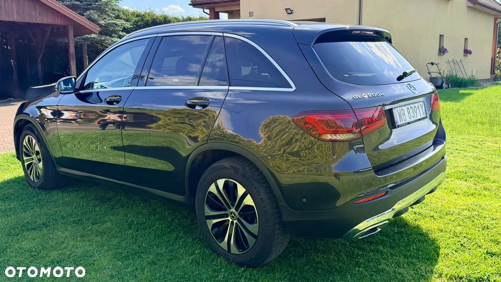 Mercedes-Benz GLC 200 d 4-Matic Business Edition - 4