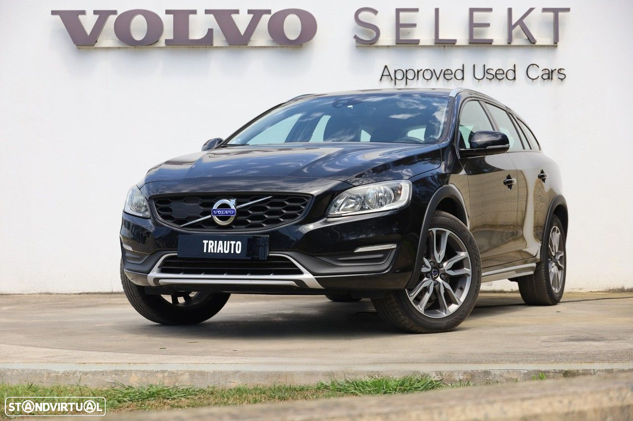Volvo V60 Cross Country 2.0 D3 Plus - 21