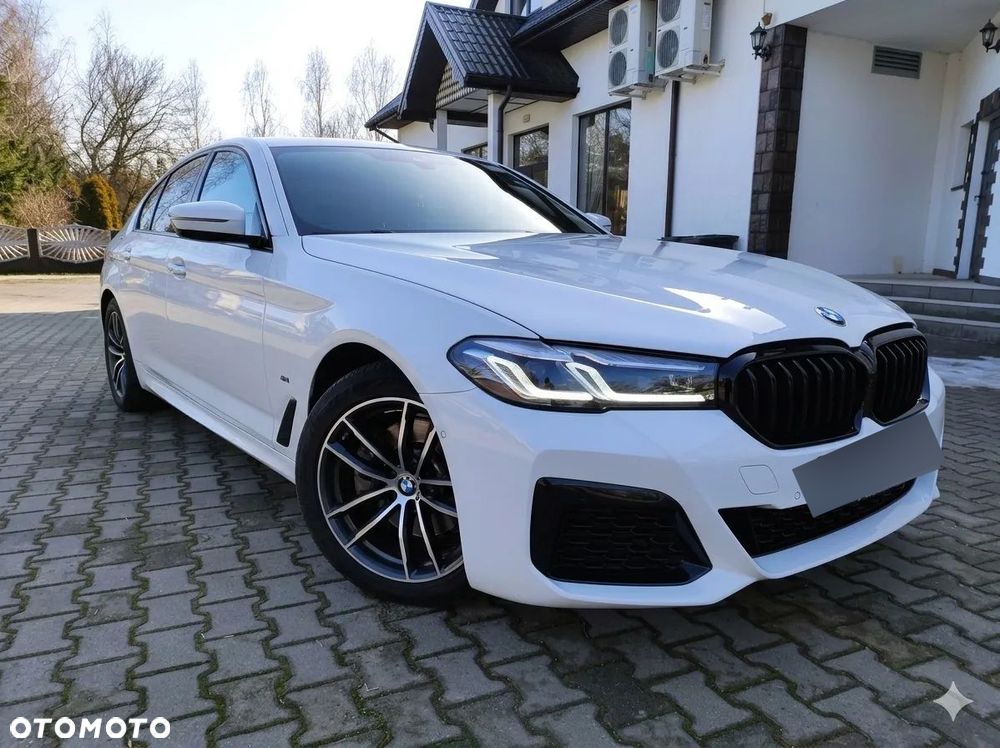 BMW Seria 5 520d xDrive - 4