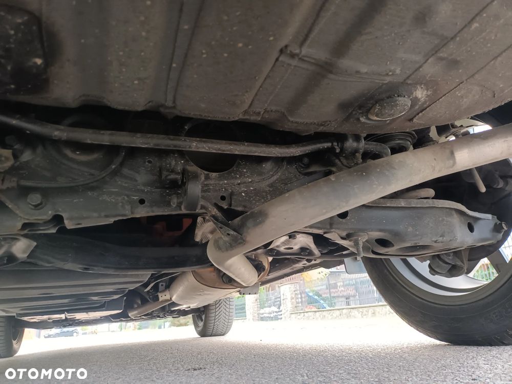 Toyota RAV4 Hybrid Style 4x2 - 40