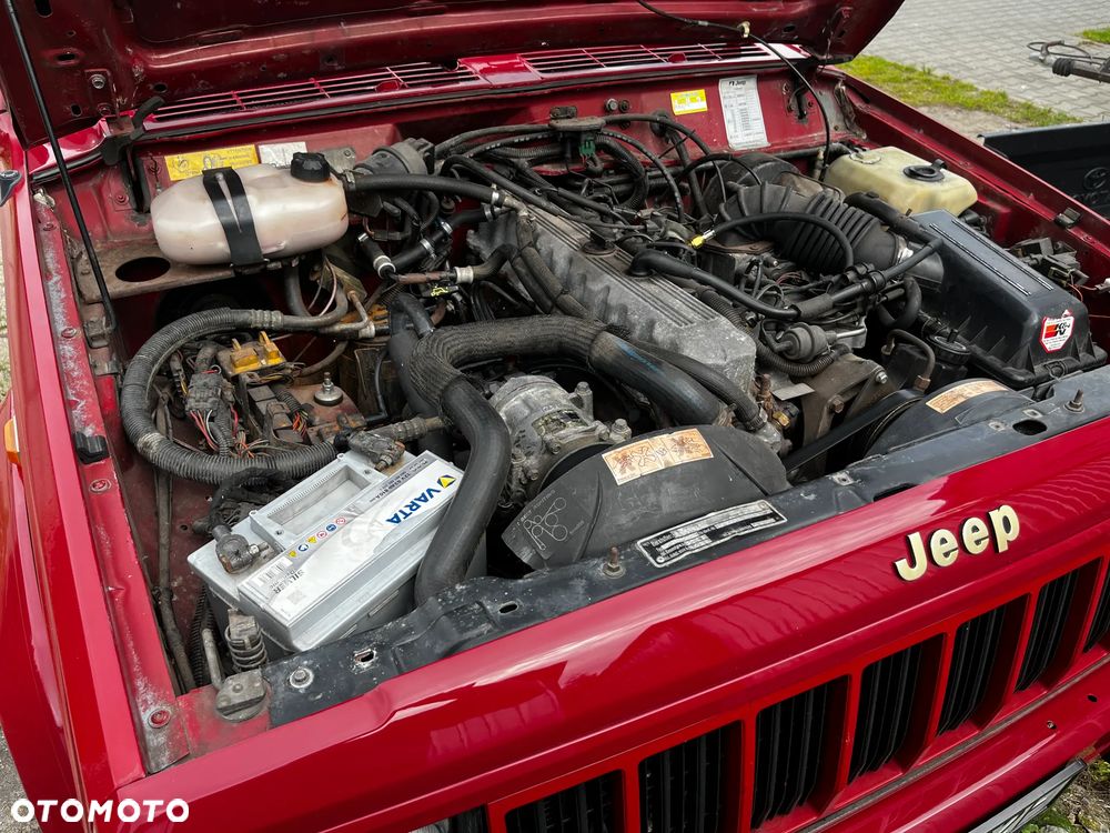Jeep Cherokee 4.0 Limited - 22