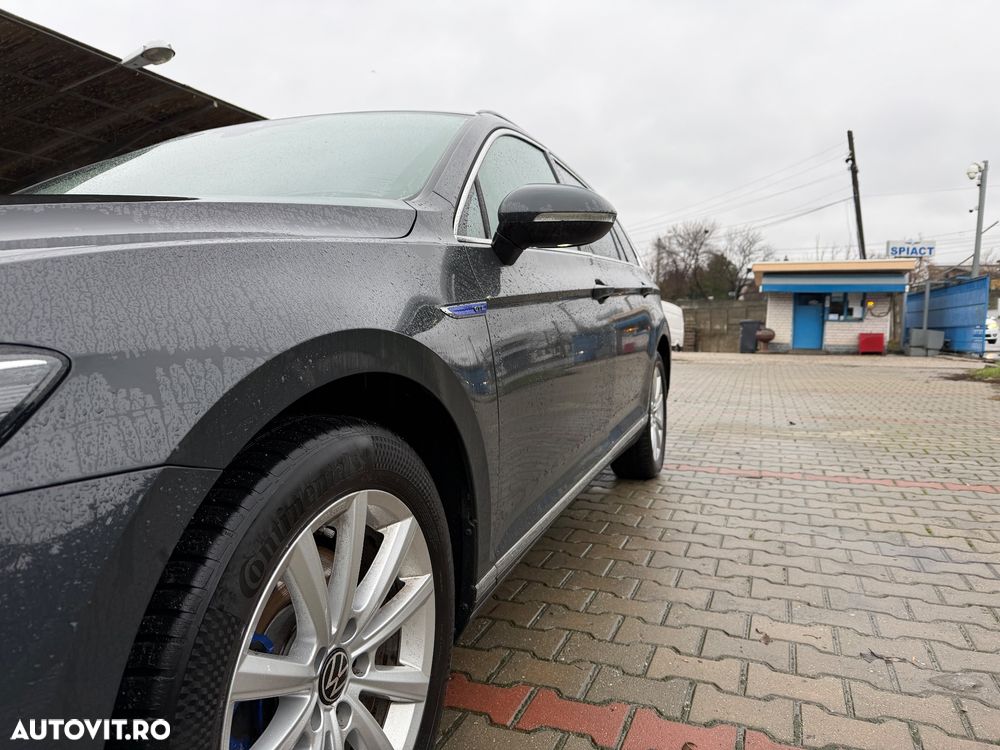 Volkswagen Passat - 5