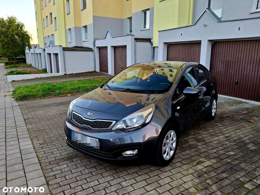 Kia Rio - 6