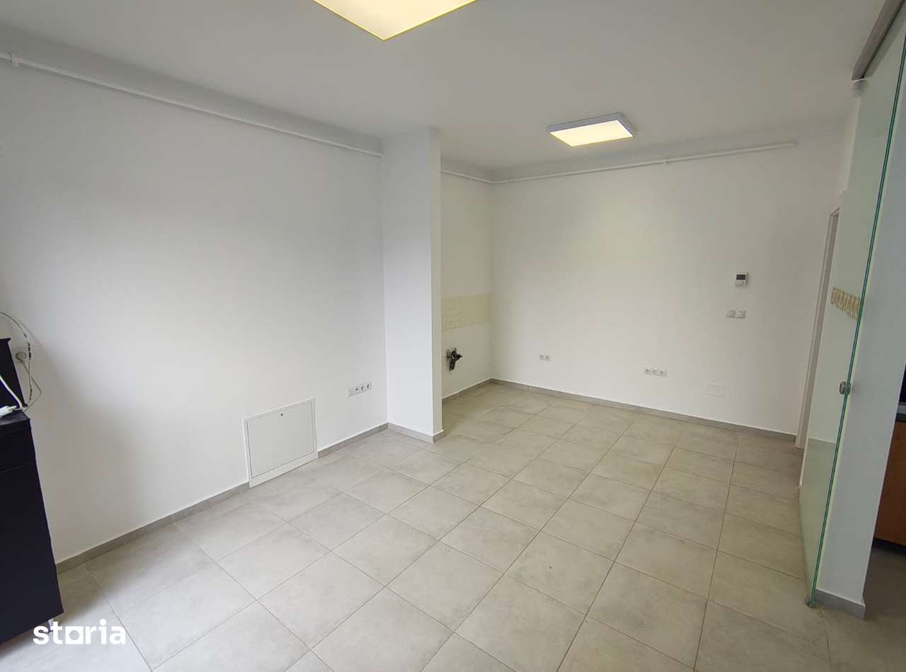 Sp.comercial / salon Maurer 40 mp + 18mp terasa + parcare, B7 - Imagine principală: 5/12