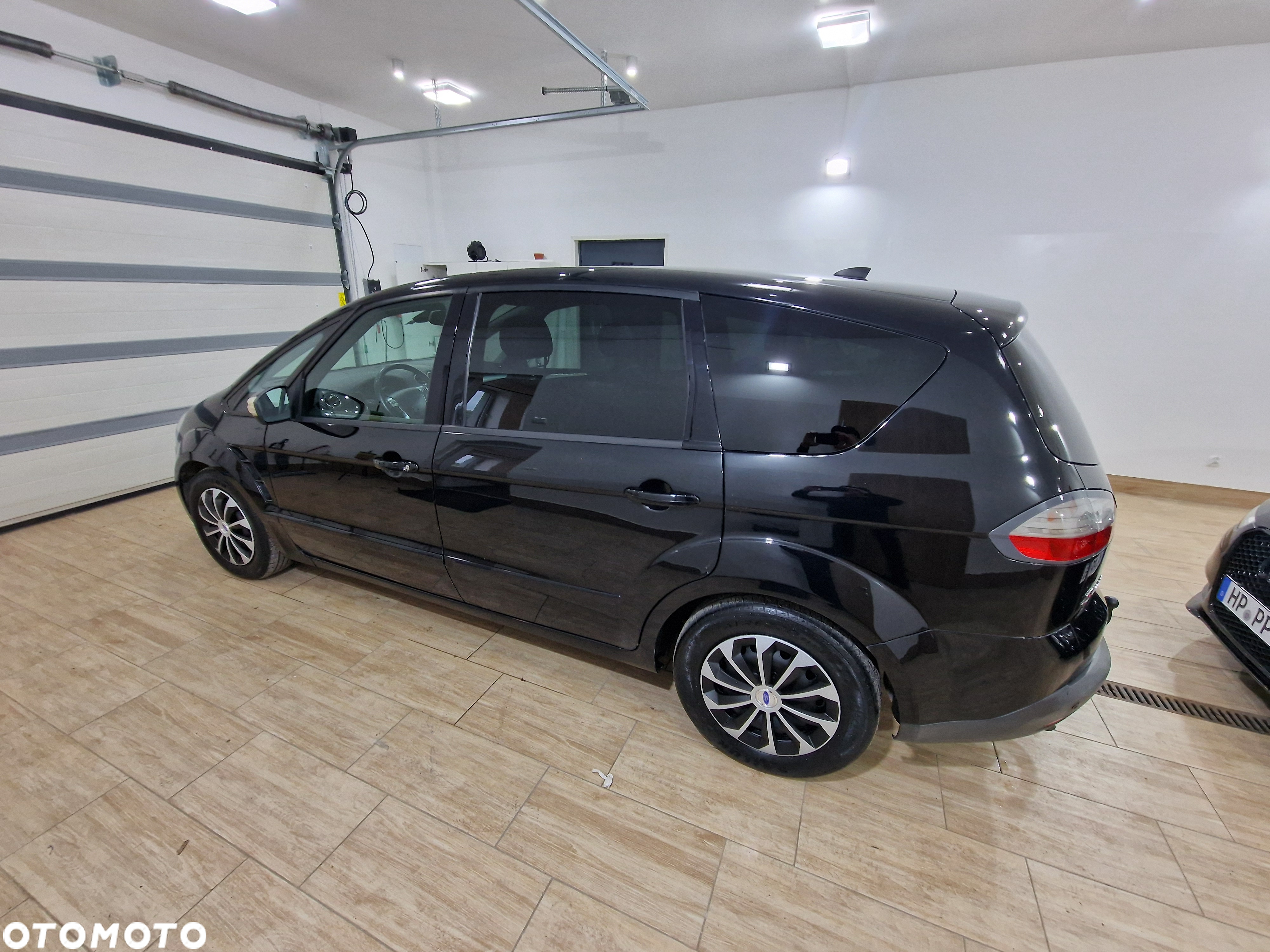 Ford S-Max 2.0 TDCi DPF Gold X - 17
