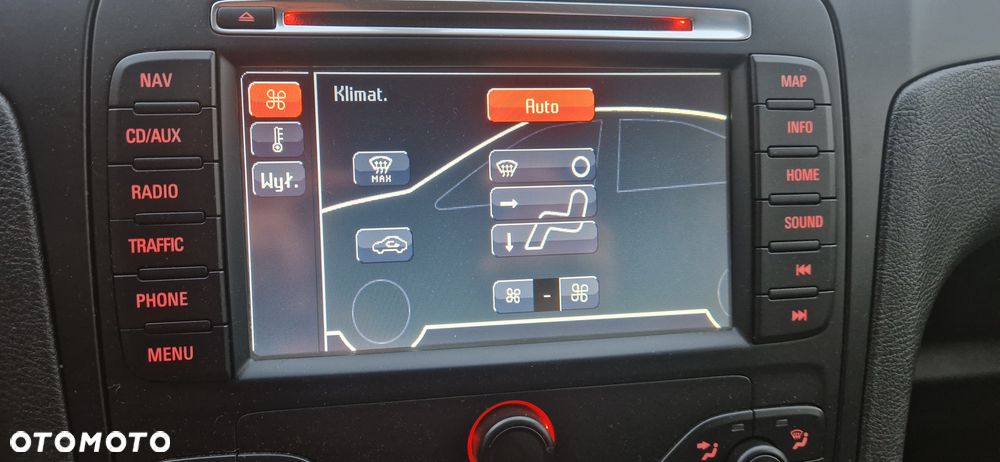 Ford S-Max 2.0 TDCi DPF Titanium - 26