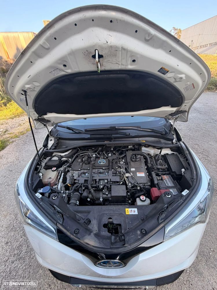 Toyota C-HR 1.8 HSD Exclusive+P.Luxury - 10
