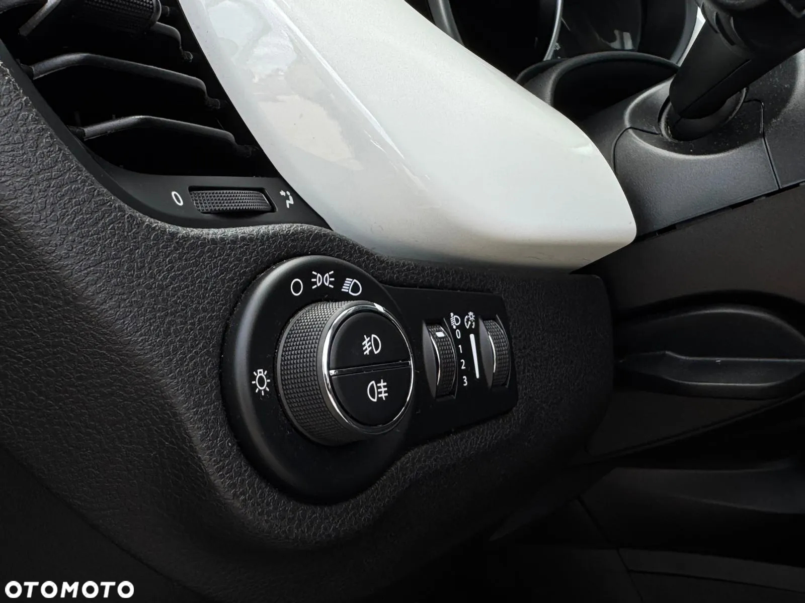 Fiat 500X 1.4 MultiAir Lounge - 19
