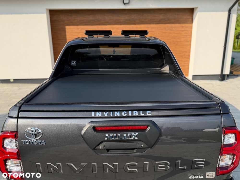 Toyota Hilux 2.8 D-4D Double Cab Invincible Sport 4x4 - 31