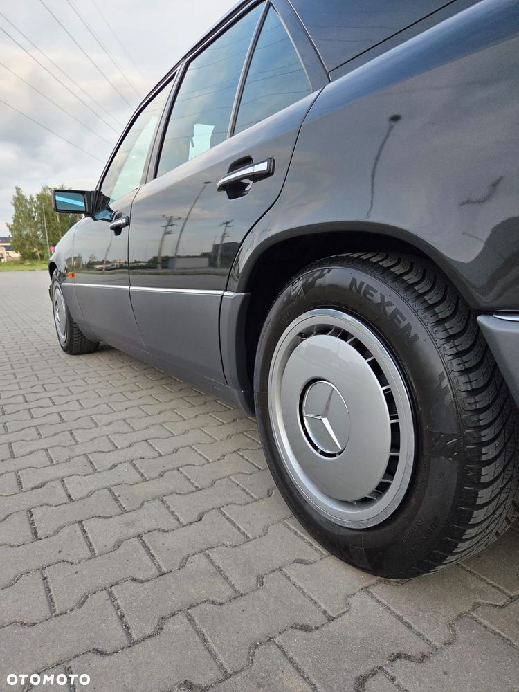 Mercedes-Benz W124 (1984-1993) ver-260-se - 37