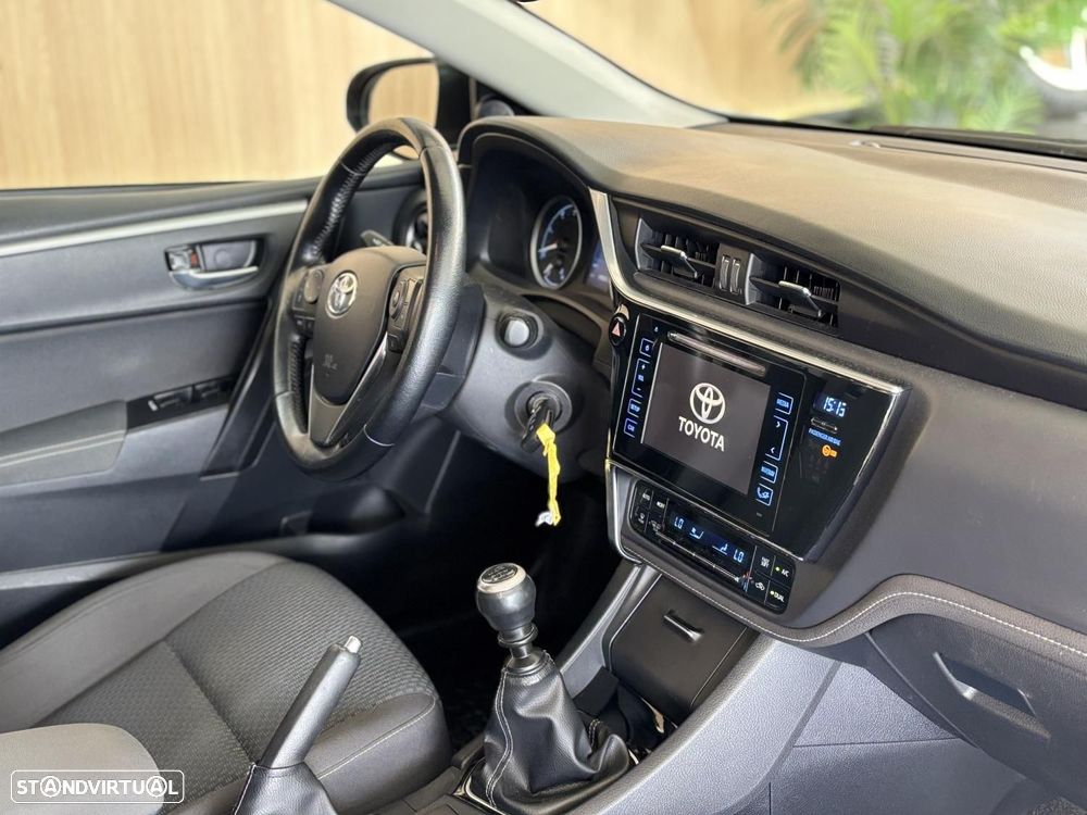 Toyota Corolla - 8