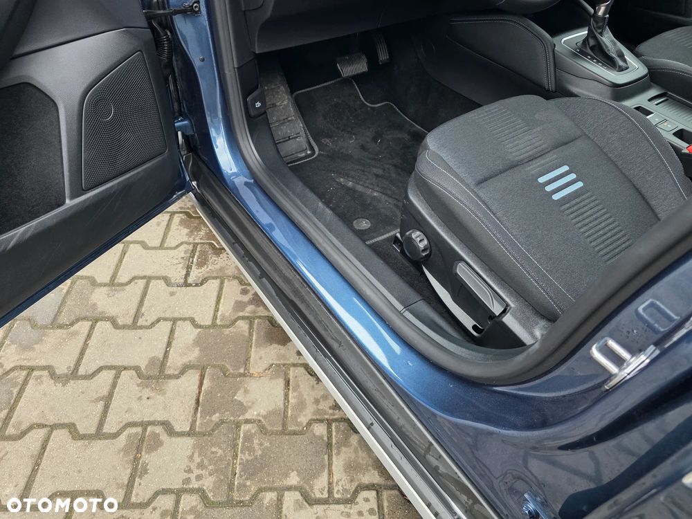 Ford Focus 1.0 EcoBoost mHEV Active Design - 31