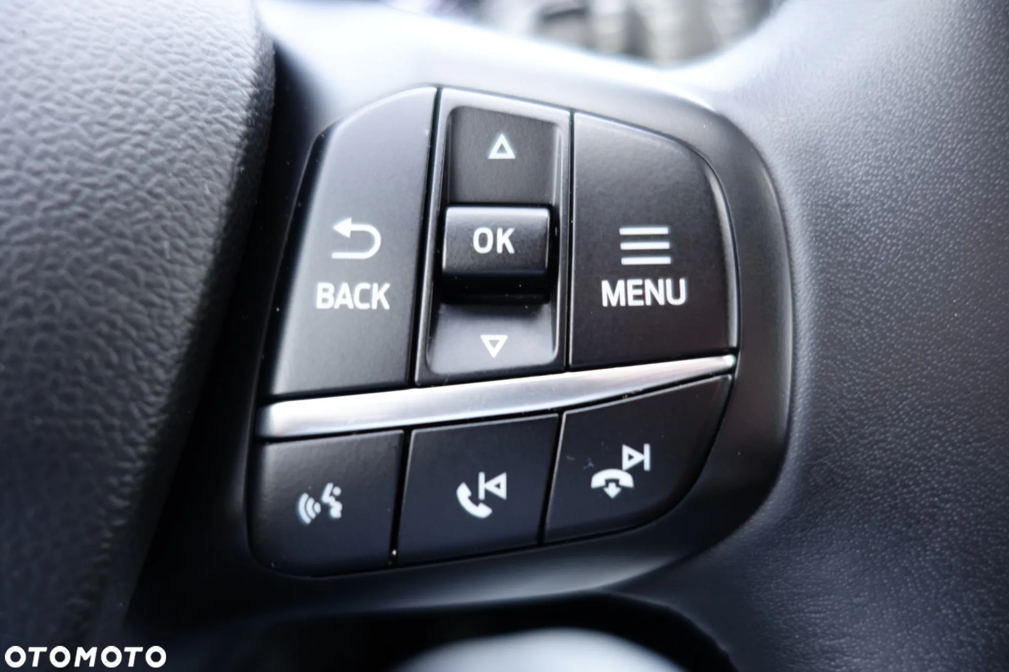 Ford Kuga 2.0 TDCi FWD Titanium - 24