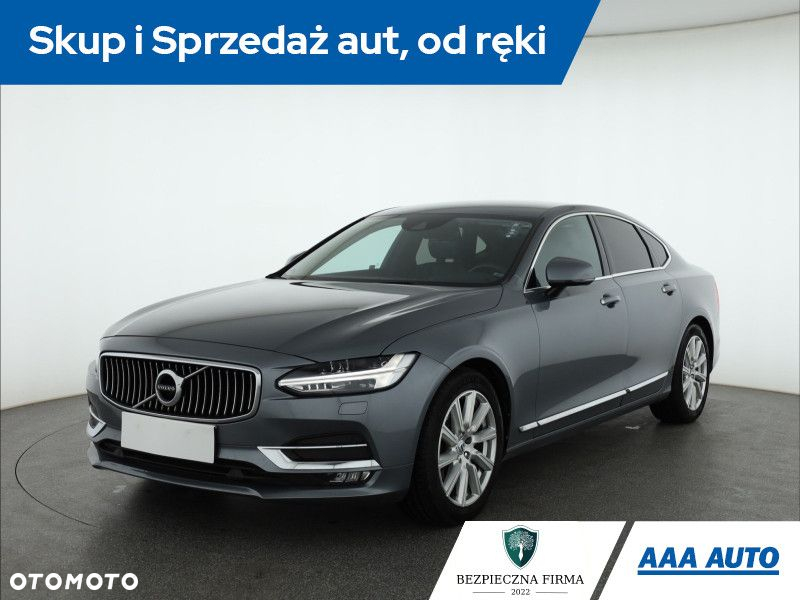 Volvo S90 - 2