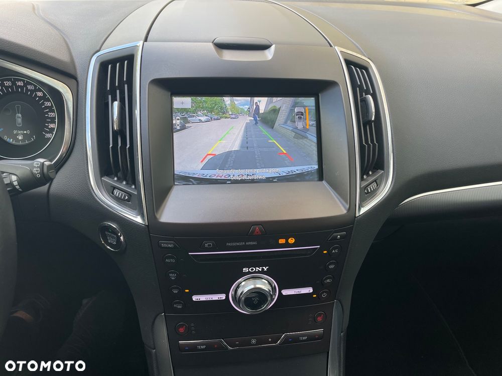 Ford S-Max - 32